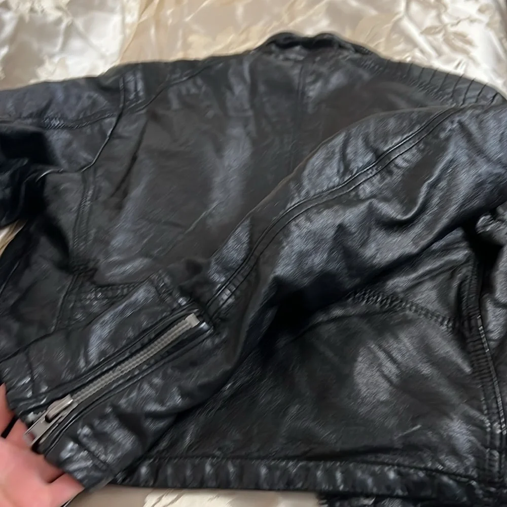 FREE PEOPLE LEATHER JACKET BLACK CUTE SIZE S VEGAN LEATHER COAT JACKET
